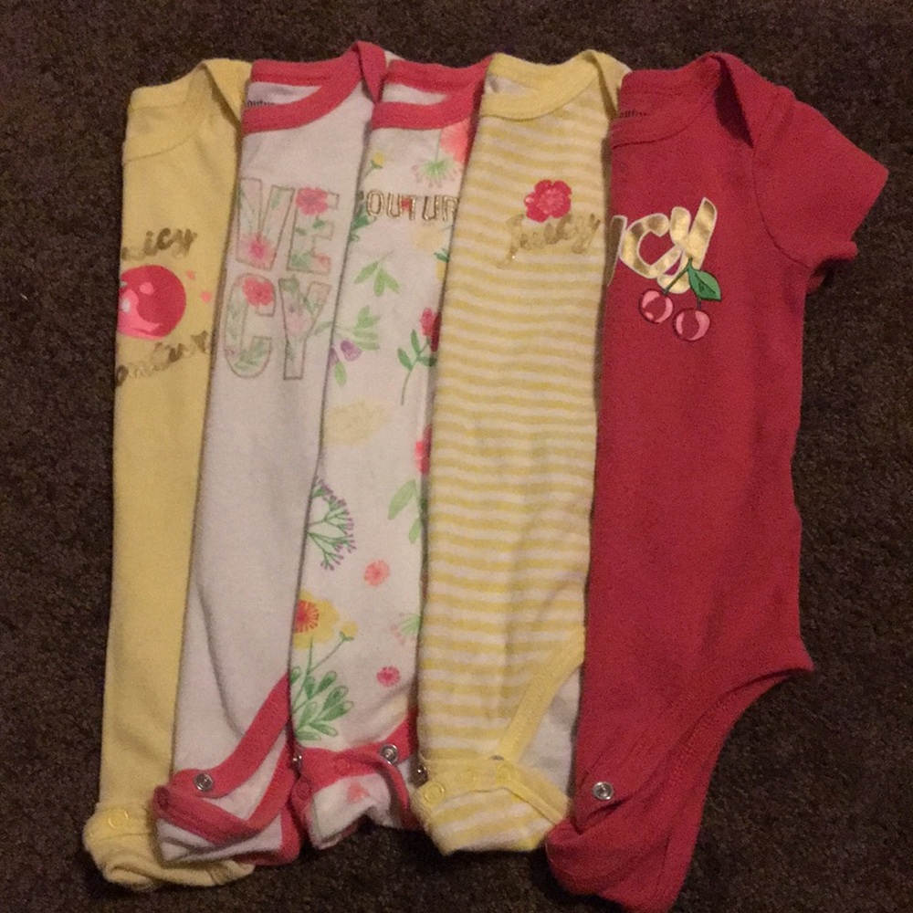 5 baby onesies